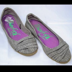 **sold**Blowfish grey flats size 6